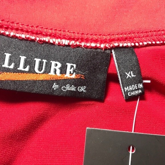 Allure Side Wrap Dress - NWT Xlg. - Picture 7 of 7